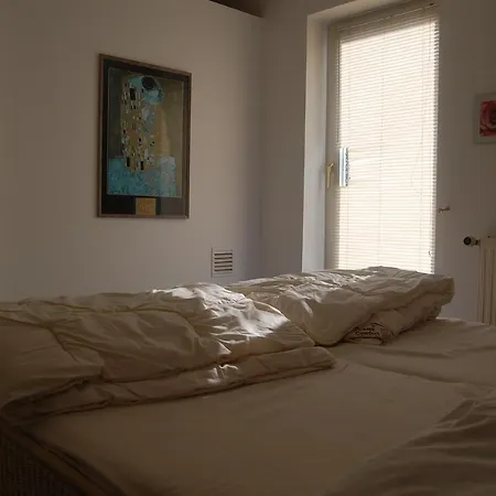 アパート Komfortferienwohnung In Ruhiger Lage Mit 128qm In グレーミッツ